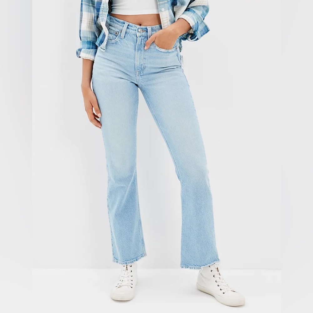 American Eagle Outfitters 90’s Flare Distressed Jeans